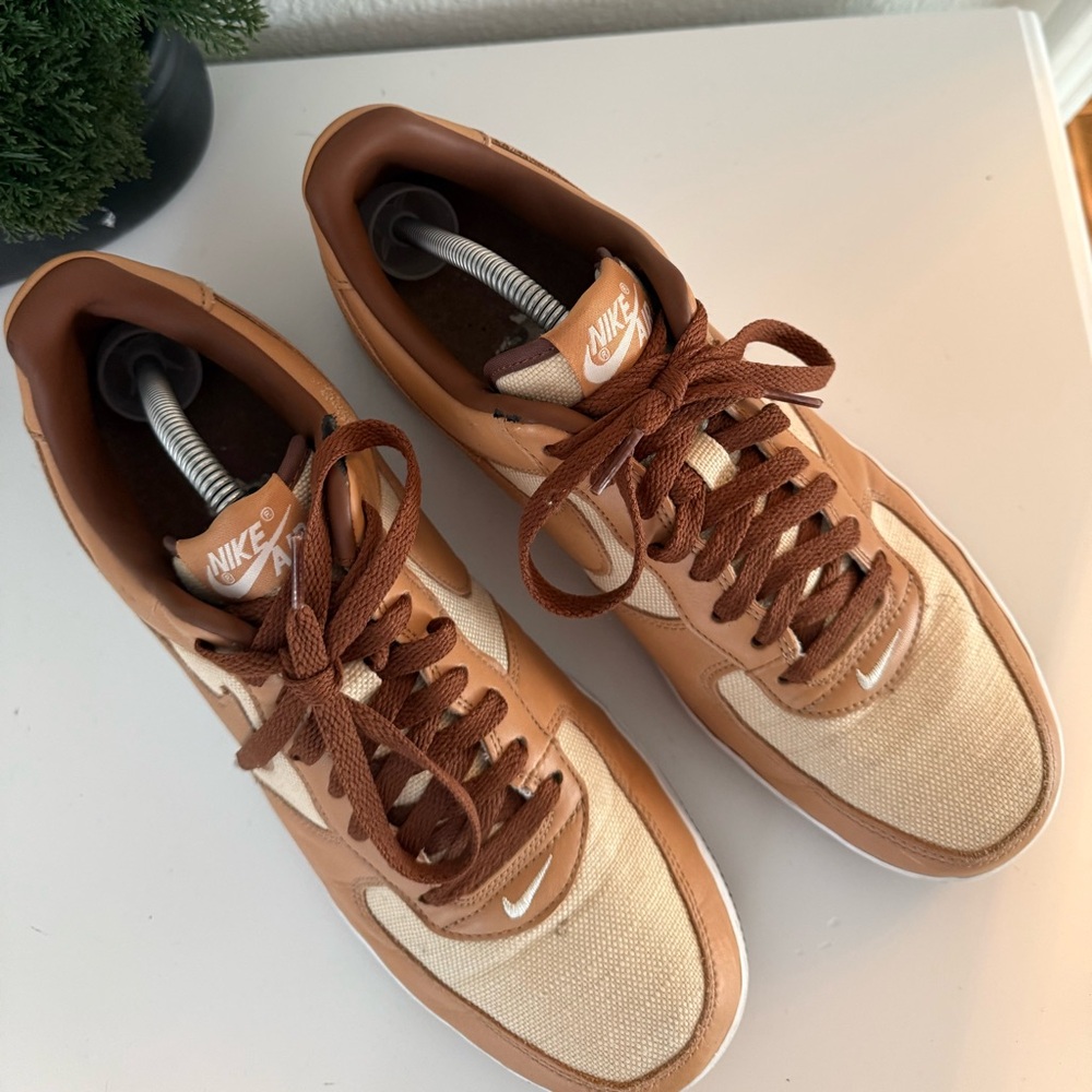 Nike Men's Brown and Cream Sneakers - Picture 5 of 6